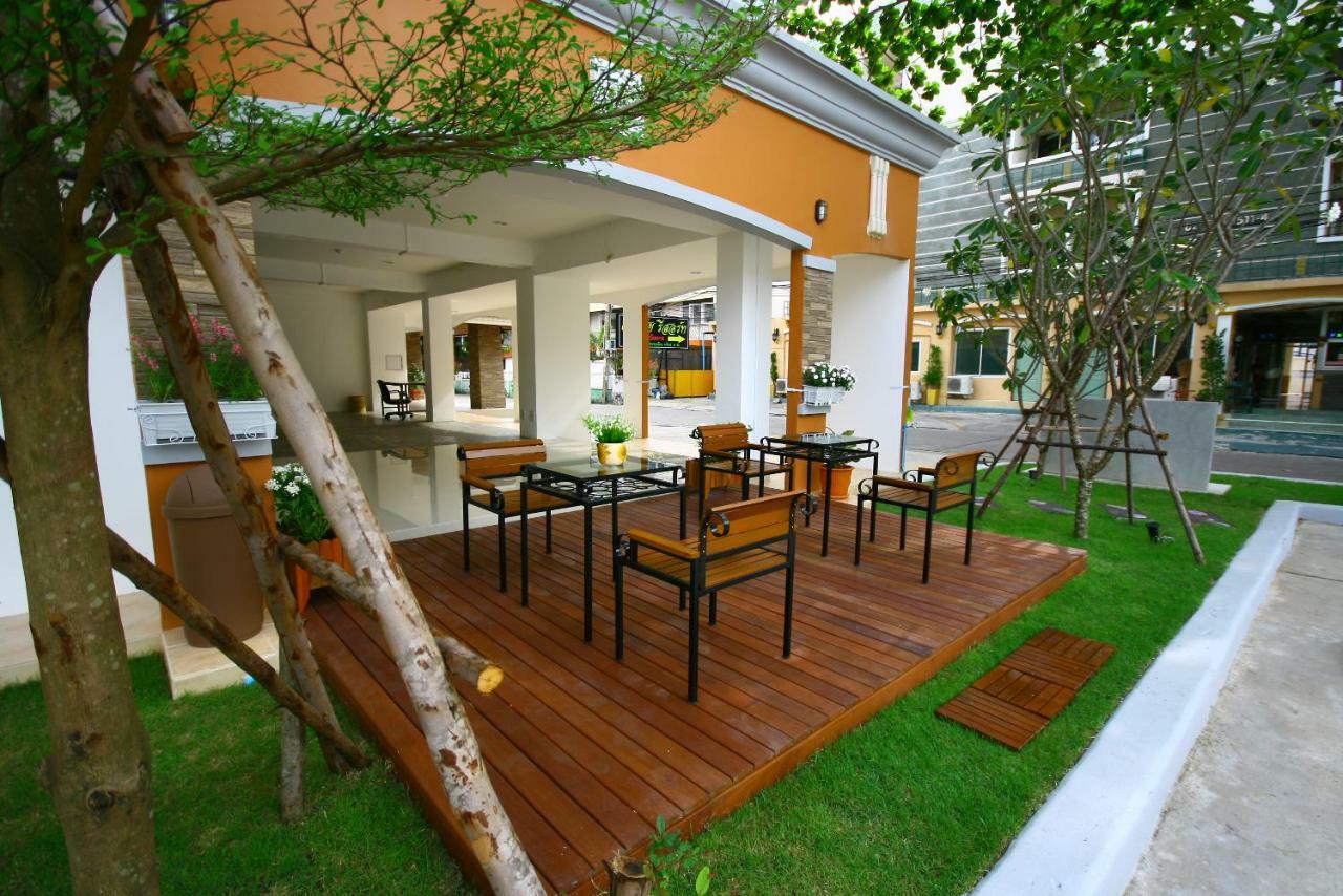 At Home Phetkasem Bangkok Buitenkant foto