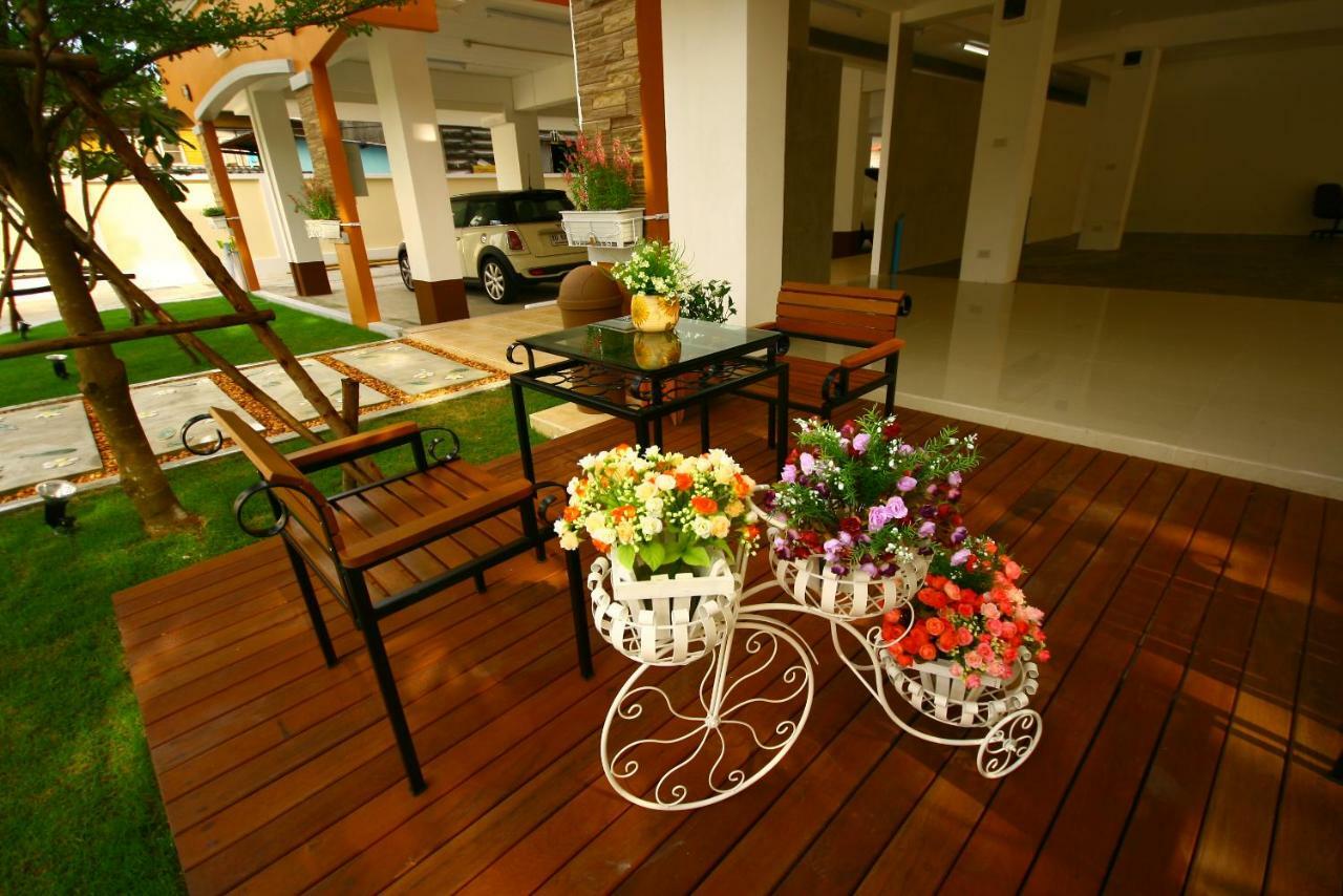 At Home Phetkasem Bangkok Buitenkant foto